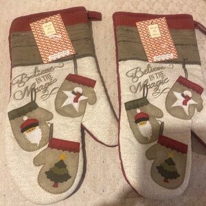 2 pc Christmas oven kitchen mitts